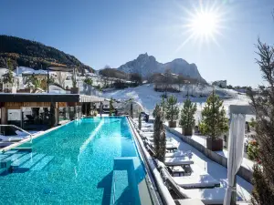 Abinea Dolomiti Romantic Spa