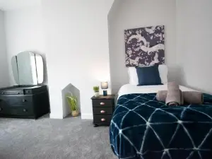 Ideal Lodgings in Royton