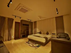 The Mysore Grand