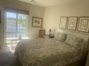 Very comfortable condo w/golf course and beach club access. <br>Monthly rentals.