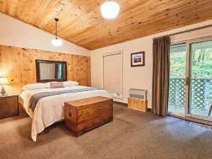 3 Pines Lodge Muskoka