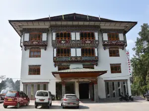 Legphel Hotel