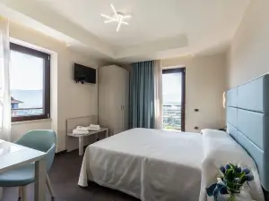 Lual Bleisure Hotel