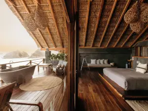 Naked Hotel Zipolite -Adults Only-