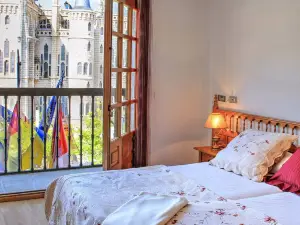 Hotel Gaudi