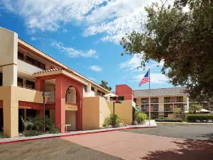La Quinta Inn & Suites by Wyndham Thousand Oaks-Newbury Park