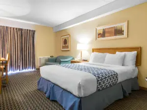 Econo Lodge Airport Quebec