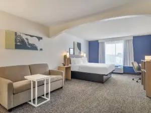 Spark by Hilton La Crosse Onalaska