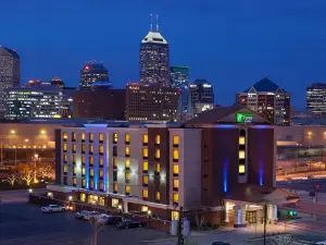 Holiday Inn Express & Suites INDIANAPOLIS DTN-CONV CTR AREA by IHG