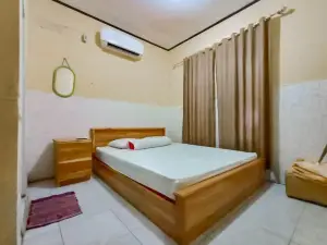Homestay Nazriel Mitra RedDoorz
