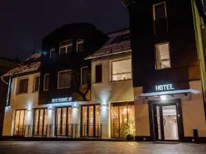 Hotel Chrobrego9