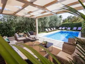 Villa Mirakul