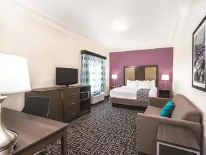 La Quinta Inn & Suites by Wyndham Loudon