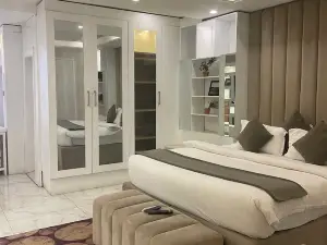 The Palms Hotel