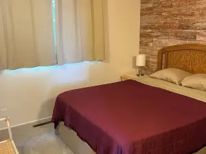 Cozy Cottage with private beach front on Lake Huron- short drive to Tawas City!