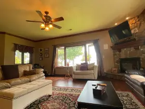 HORSESHOE BAY BEACH CONDO Mesmerizing Lake View- Highly Appointed Condo