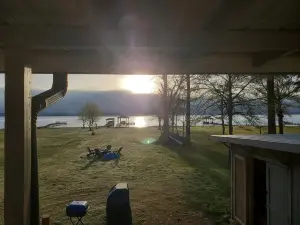 Blue Haven  Lake Palestine Tx , Dock with Sundeck  Sleeps 6