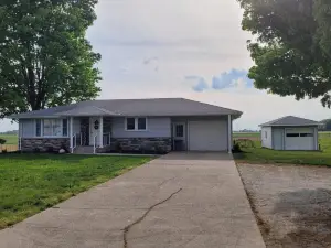 Farm Country Amish Country Newly Renovated