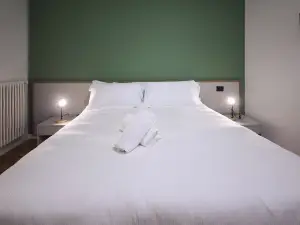 La Corte Rental Room