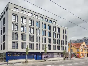 Bank Polski, Sun & Snow