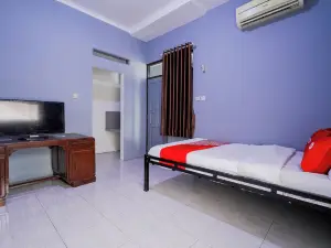 OYO 94119 Pdl Guest House Syariah