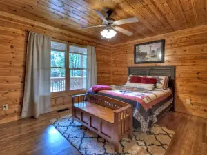 Sweet Retreat | Mtn Views | Hot Tub | Pet Friendly