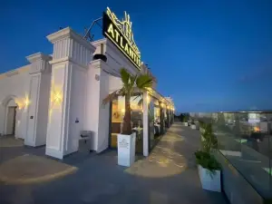 Atlantis Alger
