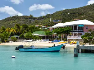 Catamaran Hotel Marina