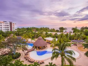 Marival Distinct All-Suites & World Spa  Handwritten Collection