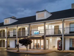 斯帕坦堡温德姆戴斯酒店