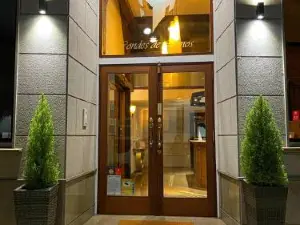 孔德萊莫斯飯店