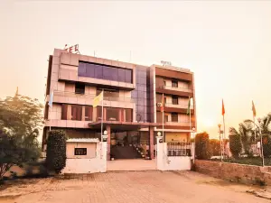 Hotel Vaishnavi Heights