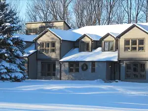 Sequel Inn Creemore