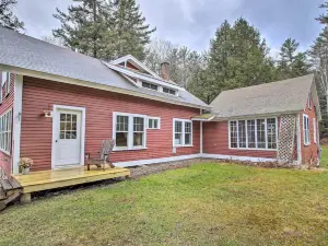 Cozy Thornton Home w/ Deck, 3 Mi to Slopes!