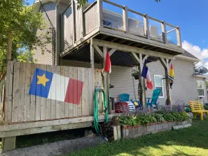 Chalet Jasmine sur la baie de Shediac avec bain à remous