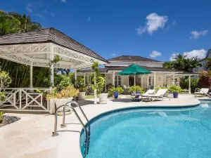 "Lonetrees" - Large Luxury Private Villa w/ Pool by One Caribbean Estates