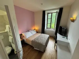 Logis Hôtels - Hostellerie des Lauriers - Hôtel et Restaurant