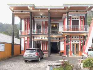 Villa Cahaya 2 Guci Mitra RedDoorz