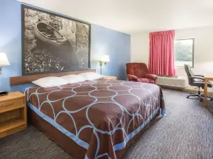Super 8 by Wyndham Monmouth IL