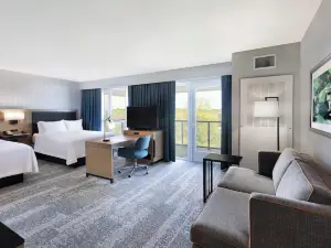 Hampton Inn & Suites by Hilton Watertown Boston