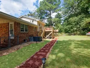 Pine Forest Zen Cottage - 10 Min to Fort Bragg