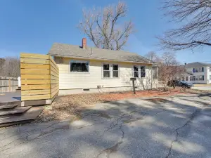 2 Mi to Colby College: Peaceful Home in Waterville