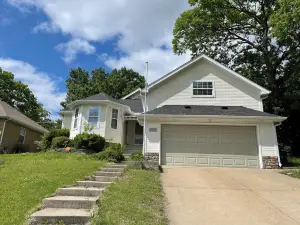 Heart of Joplin favorite spot.Highly rated vacation home  .Perfectly located