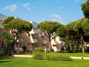 Sol Sancti Petri Aparthotel