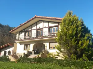 Casa Rural Ibarrondo Etxea