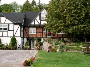 Burleys Gardens and Suite