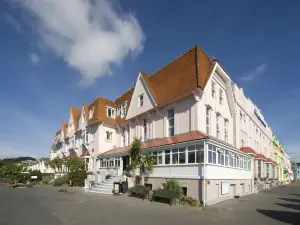 The Esplanade Hotel by Compass Hospitality