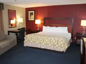 APM Inn & Suites