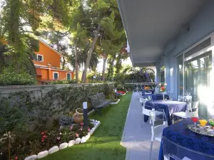 Aurea Hotel