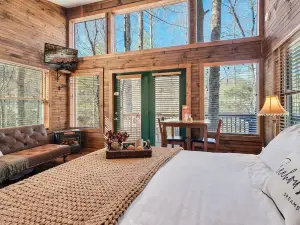 Rivers Edge Treehouses